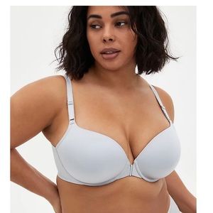 Torrid 360 back smooth bra